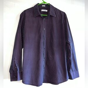 ✅ Men’s Calvin Klein button down shirt